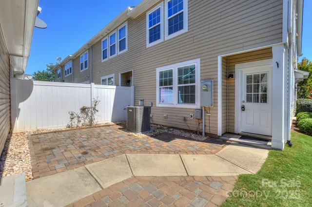 $425,000 | 8273 Viewpoint Lane, Cornelius, NC 28031