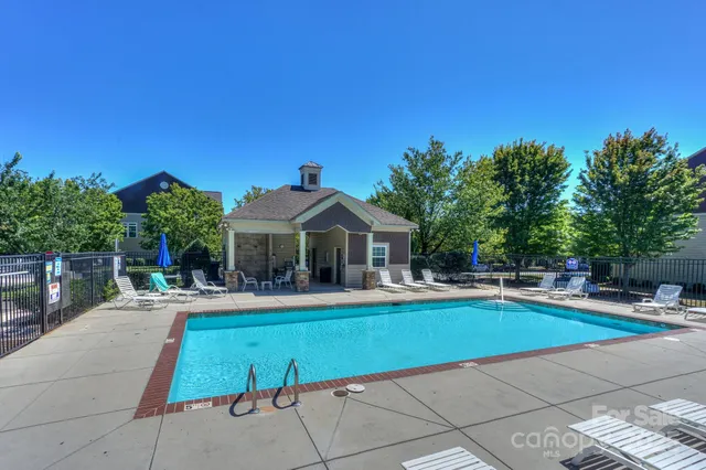 $425,000 | 8273 Viewpoint Lane, Cornelius, NC 28031