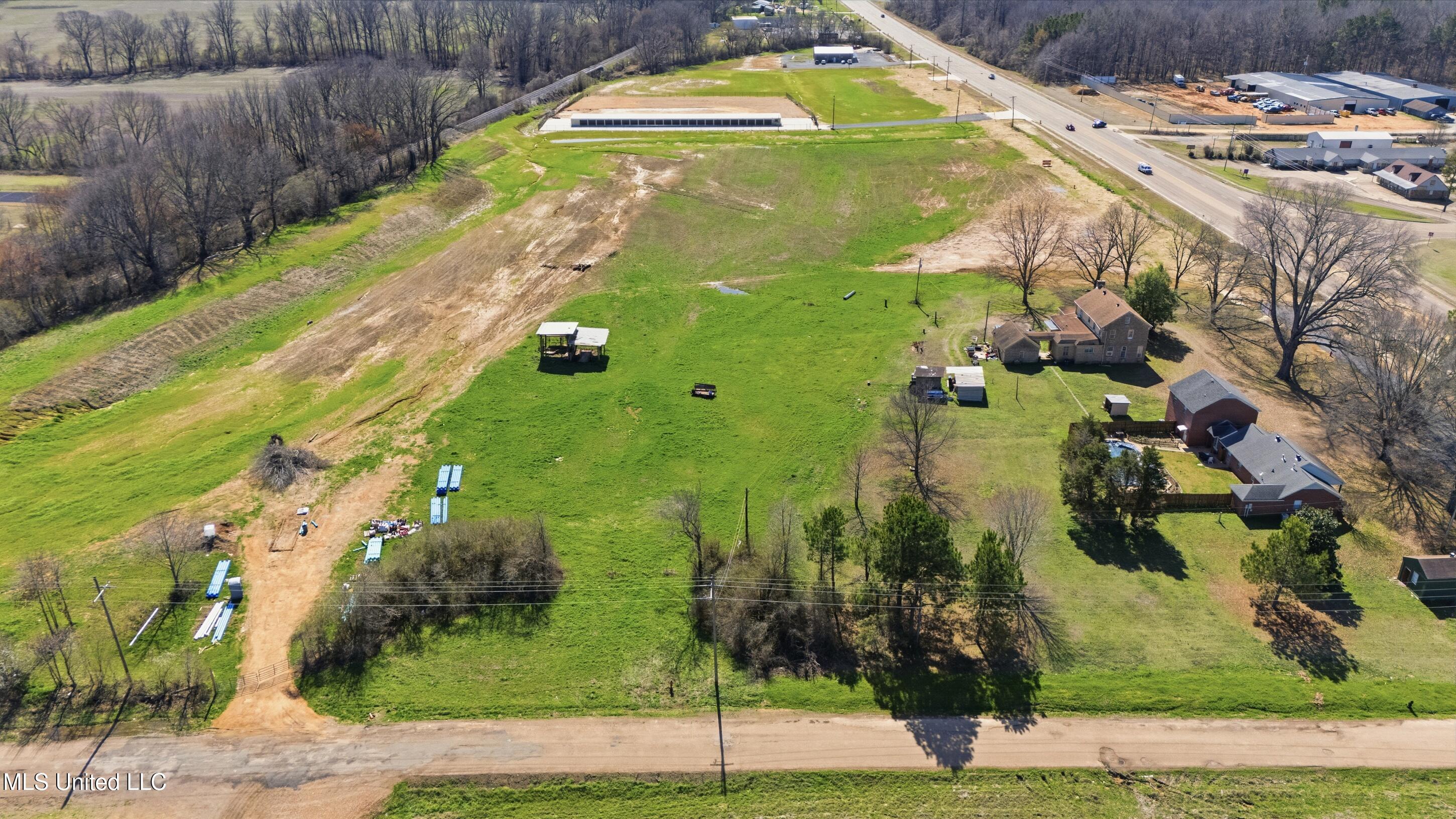 9170 Highway 51 Coldwater, MS 38618 - Photo 10 of 16 9_graves-drone-coldwater_008