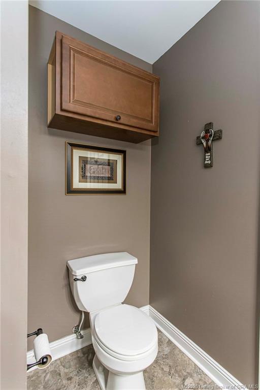 906 Nettle Ridge Road Jeffersonville, IN 47130 - Photo 25 of 48 Gallery Image 25