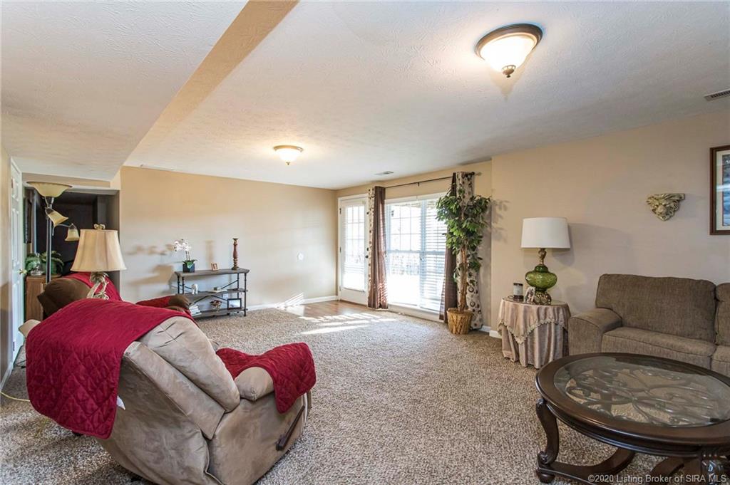 906 Nettle Ridge Road Jeffersonville, IN 47130 - Photo 31 of 48 Gallery Image 31