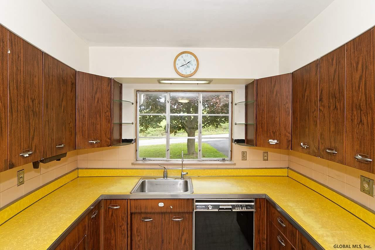 962 Currybush Road Rotterdam, NY 12306 - Photo 18 of 45 Photo 18