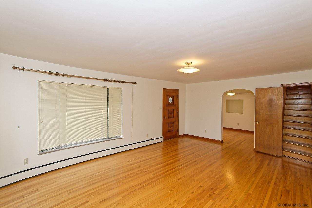 962 Currybush Road Rotterdam, NY 12306 - Photo 7 of 45 Photo 7