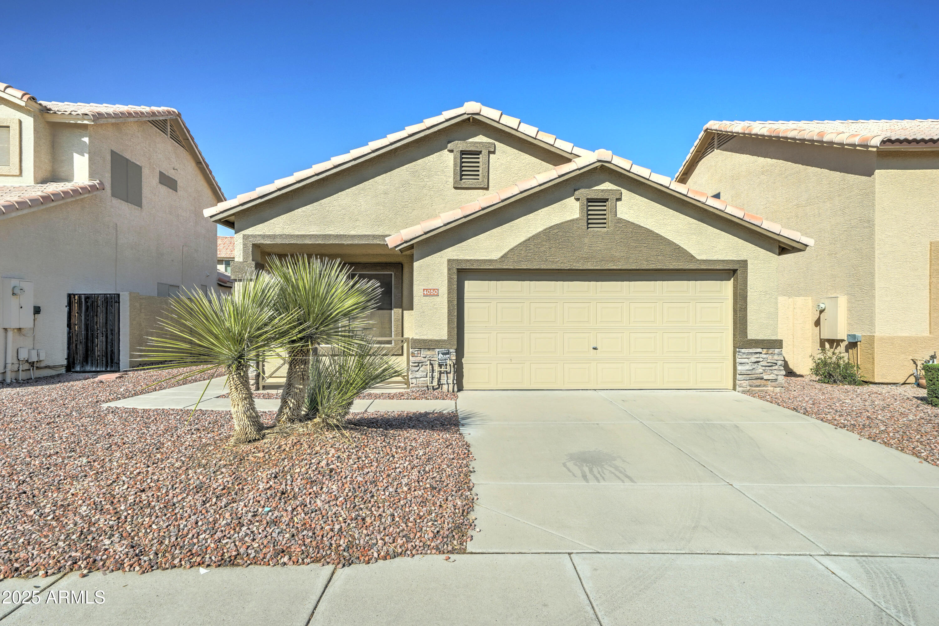 4050 East Agave Road Phoenix, AZ 85044 - Photo 1 of 23 4050 E Agave Rd-1