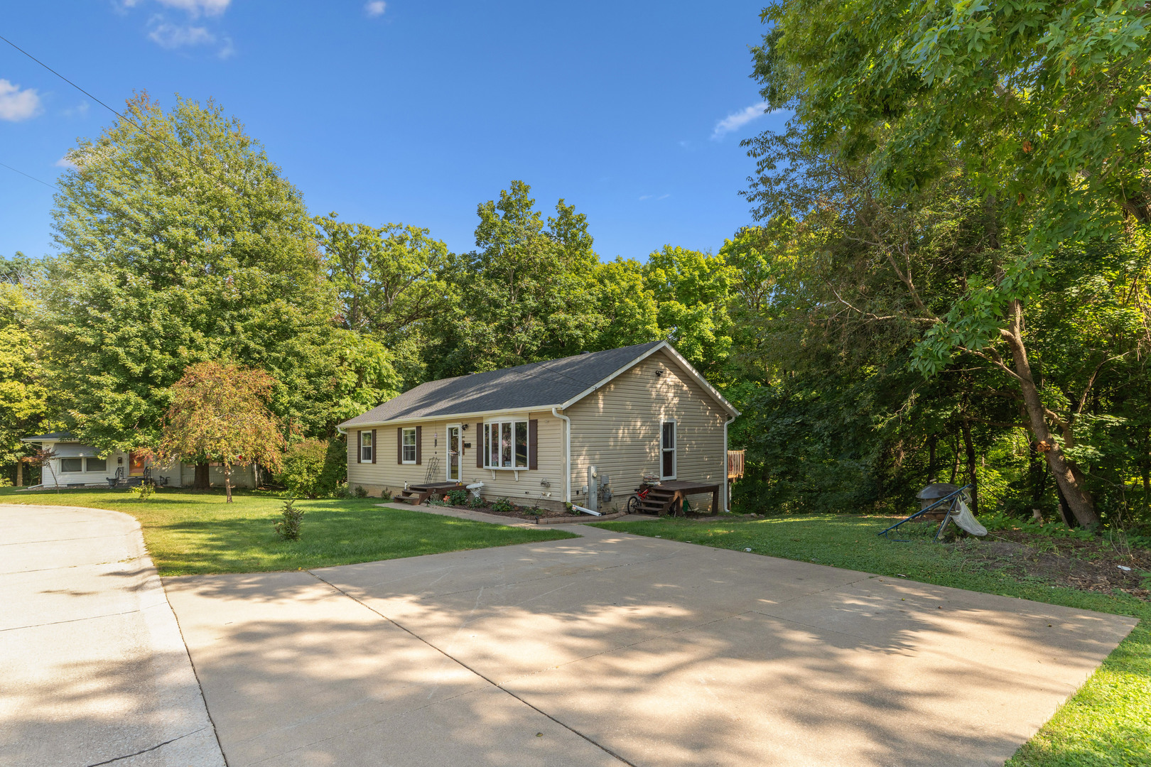 5444 10th Avenue Moline, IL 61265 - Photo 2 of 20 a view of house with a yard