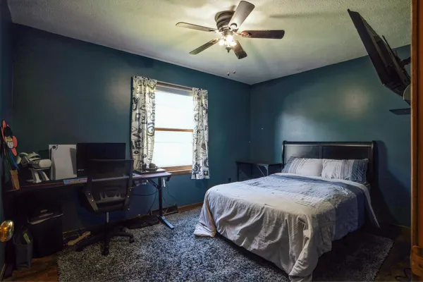 $205,000 | 5444 10th Avenue, Moline, IL 61265