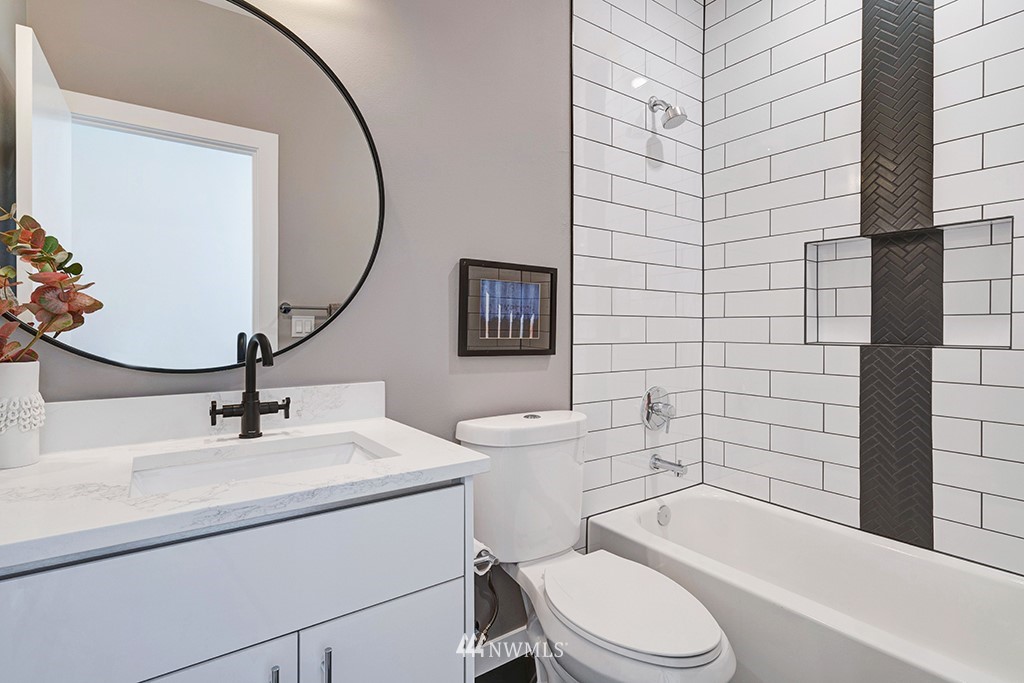 931 Northwest 52nd Street Seattle, WA 98107 - Photo 11 of 20
