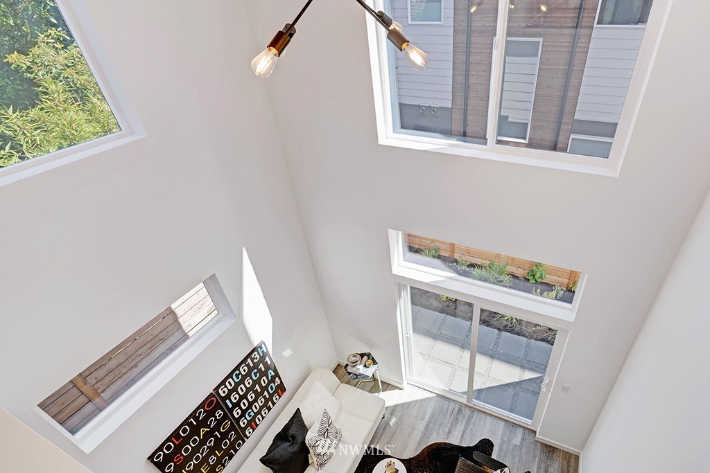 931 Northwest 52nd Street Seattle, WA 98107 - Photo 5 of 20