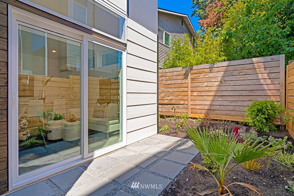931 Northwest 52nd Street Seattle, WA 98107 - Photo 9 of 20