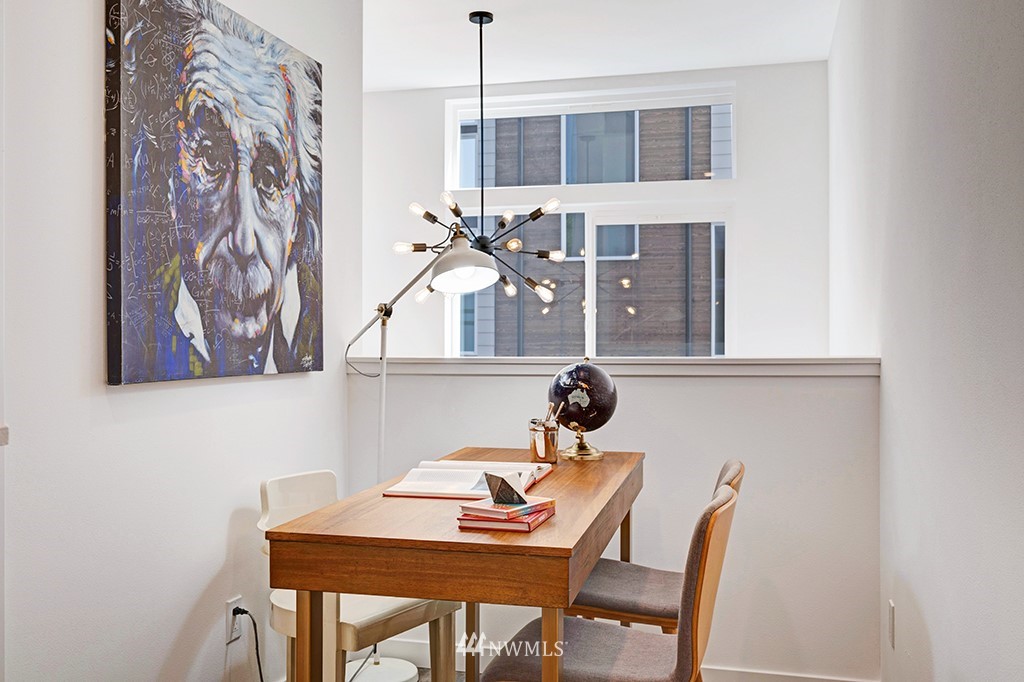 931 Northwest 52nd Street Seattle, WA 98107 - Photo 10 of 20