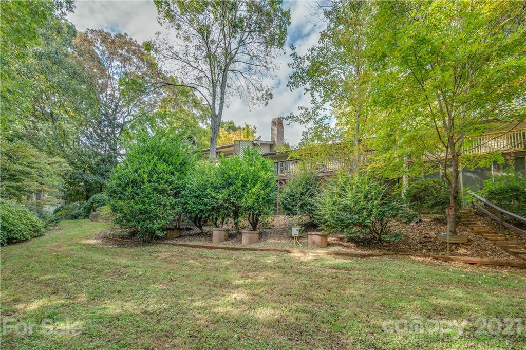 33 Hunting Country Trail Tryon, NC 28782 - Photo 32 of 34 a view of outdoor space and yard