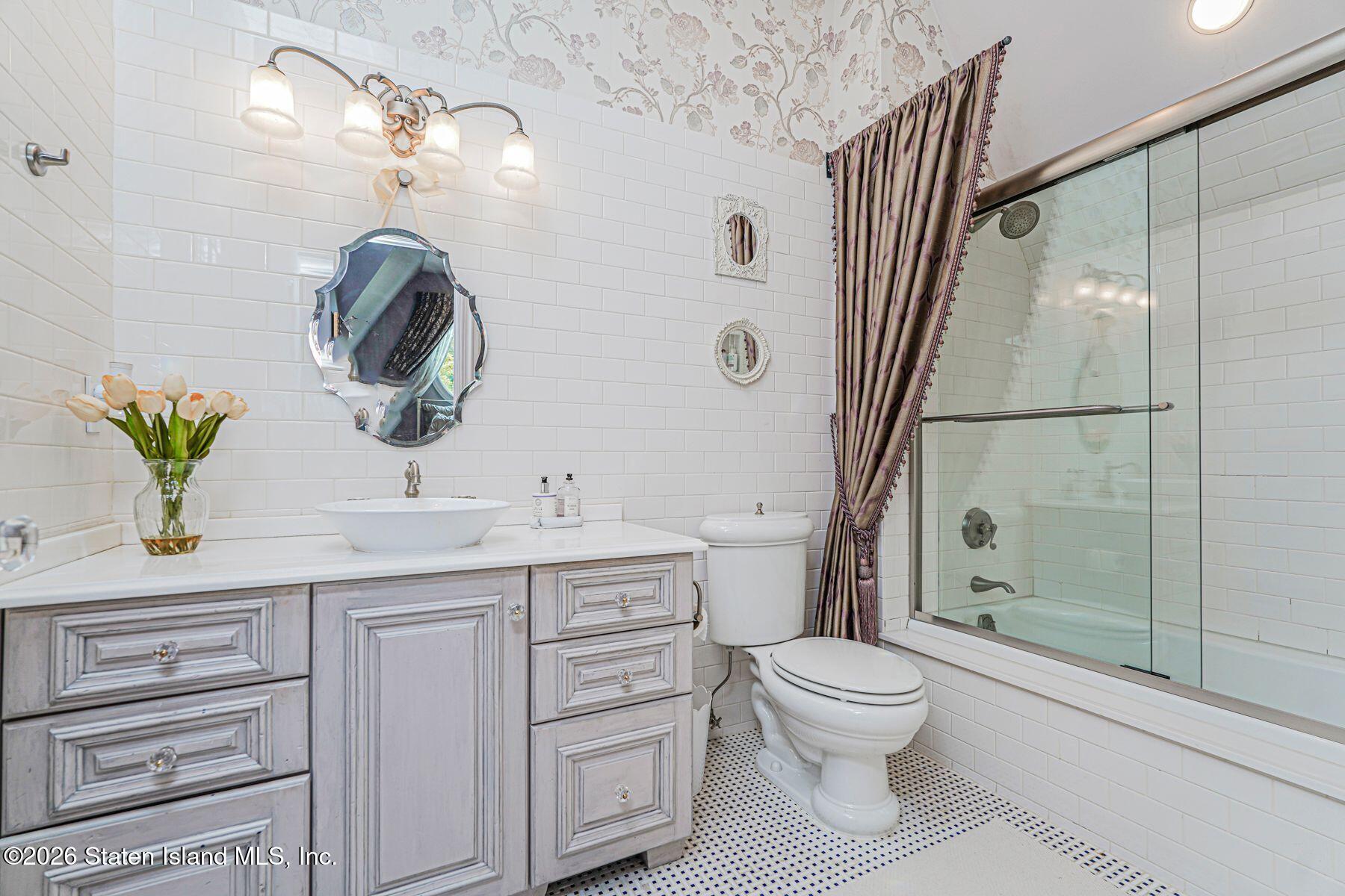 125 Benedict Road Staten Island, NY 10304 - Photo 34 of 96 125 bath 5