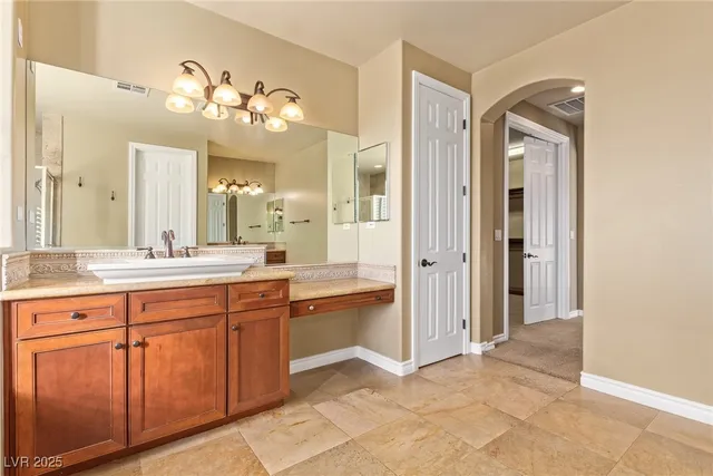 $6,900 | 9805 Queen Charlotte Drive, Las Vegas, NV 89145