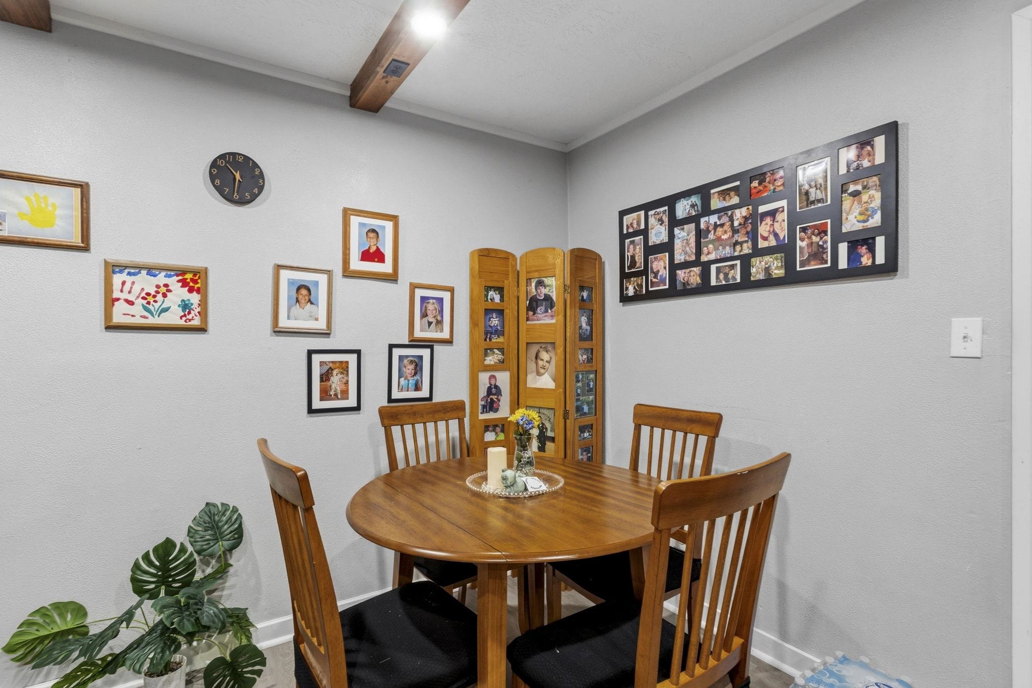 1230 Orange Street Vidor, TX 77662 - Photo 8 of 15