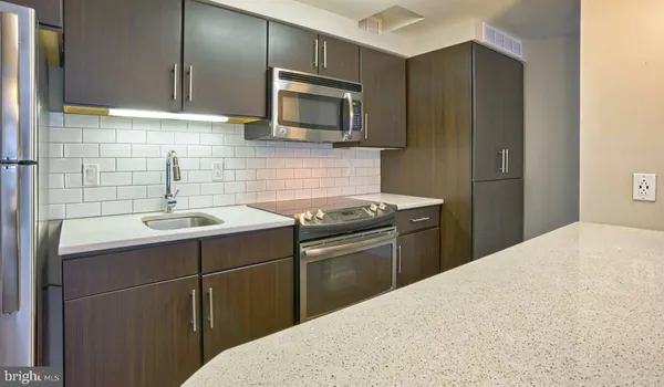 $1,836 | 1815 John F Kennedy Boulevard, Unit 0B1717, Philadelphia, PA 19103