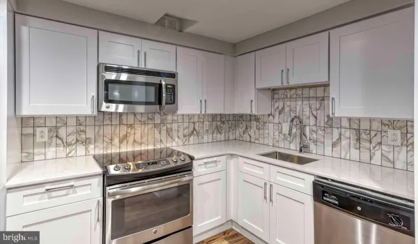 $1,836 | 1815 John F Kennedy Boulevard, Unit 0B1717, Philadelphia, PA 19103
