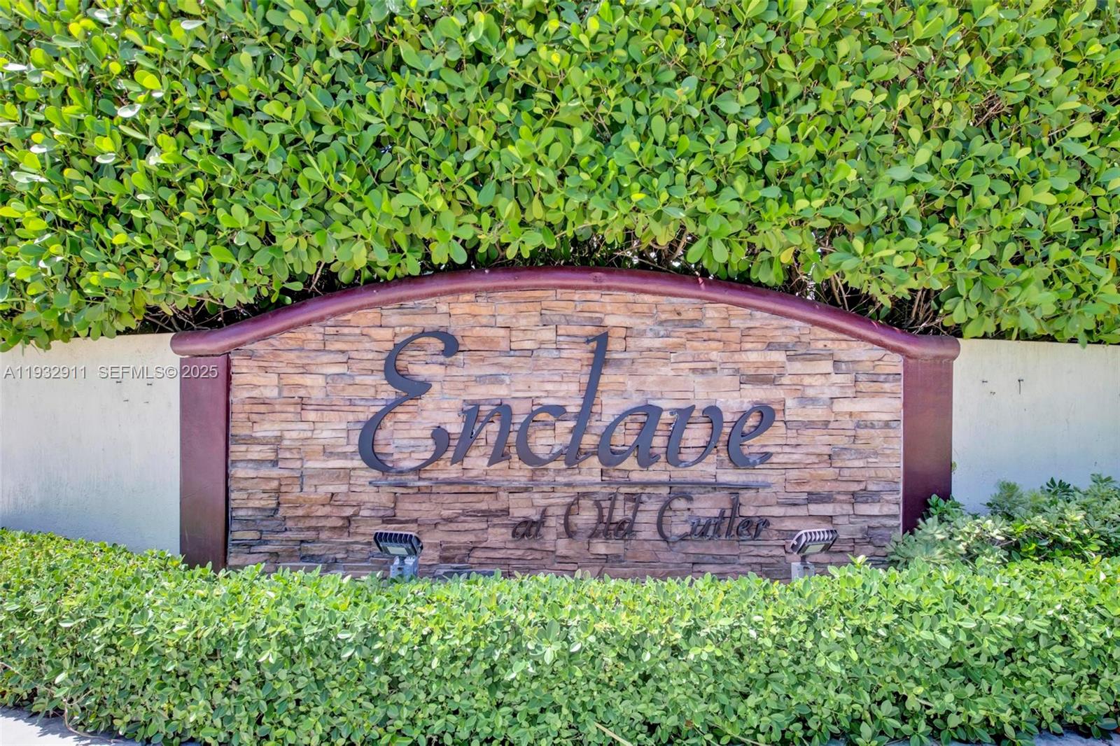 Undisclosed Undisclosed Cutler Bay, FL 33190 - Photo 2 of 41