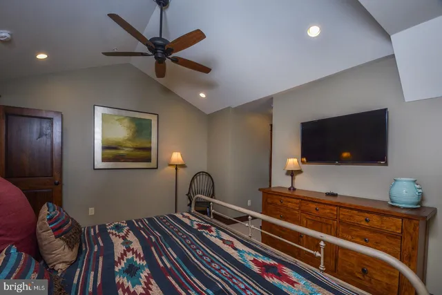 $499,900 | 873 Paradise Heights, Oakland, MD 21550