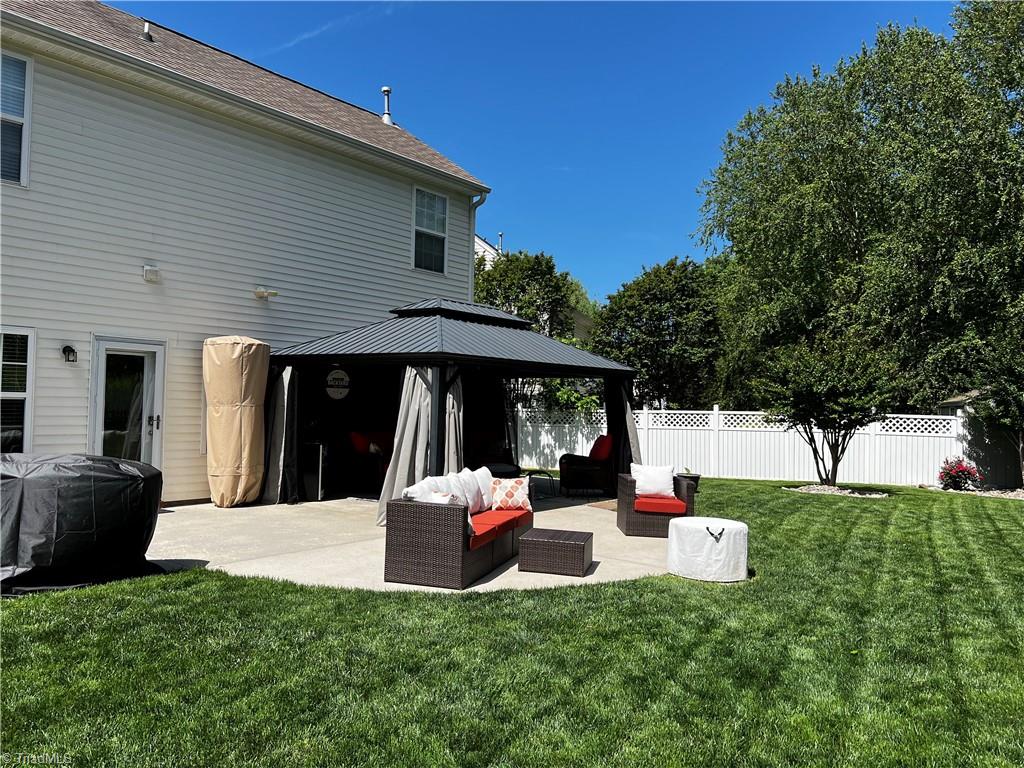 3477 Lilliefield Lane High Point, NC 27265 - Photo 10 of 41 *Real Summer Time Photo