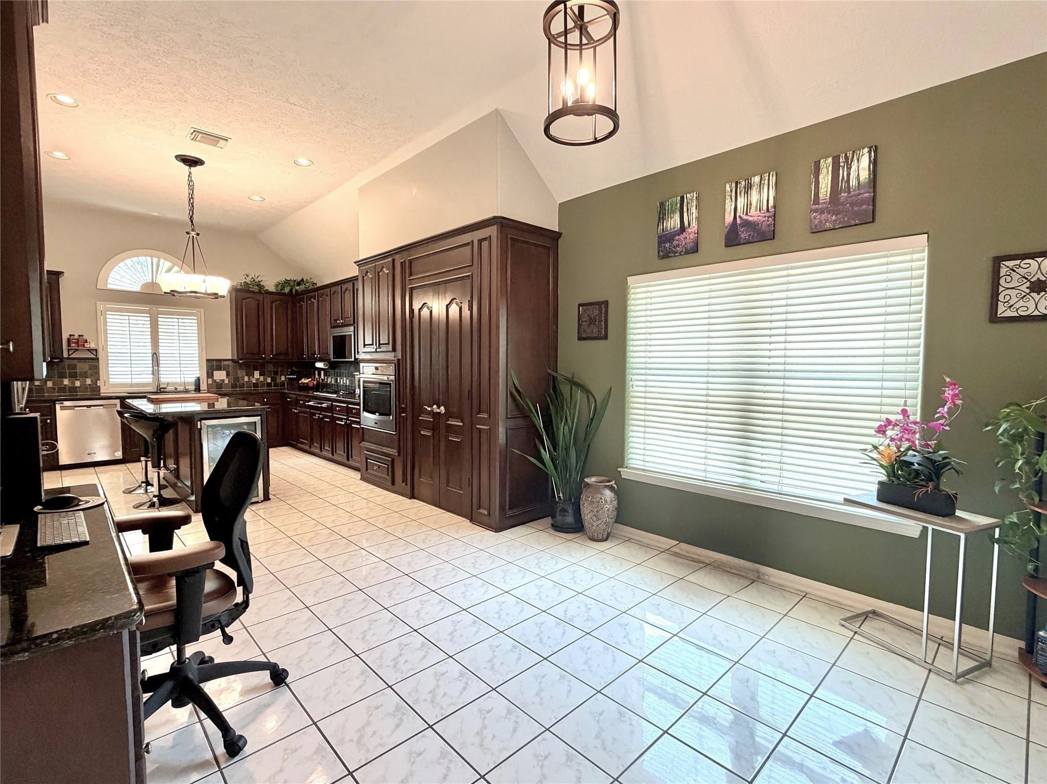 24818 Haverford Road Spring, TX 77389 - Photo 28 of 45 Breakfast area, with built-in desk