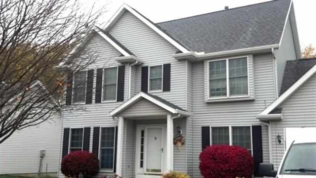 5960 Oakbrook Road Davenport, IA 52806 - Photo 1 of 4 Gallery Image 1