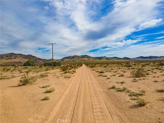$25,000 | 123 Bobcat Lane, Newberry Springs, CA 92365