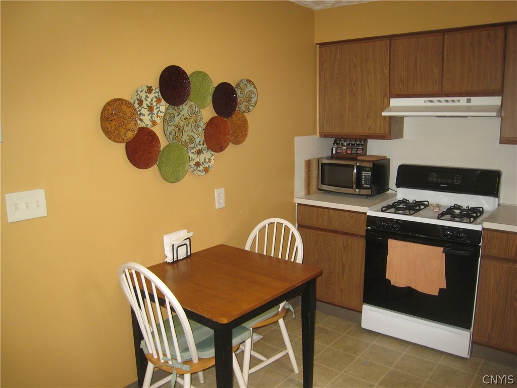 202 Ardmore Road Geddes, NY 13219 - Photo 8 of 24