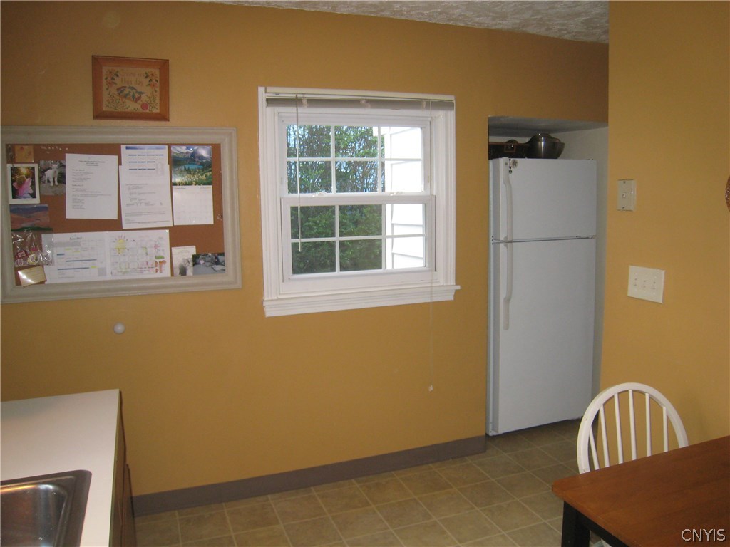 202 Ardmore Road Geddes, NY 13219 - Photo 9 of 24