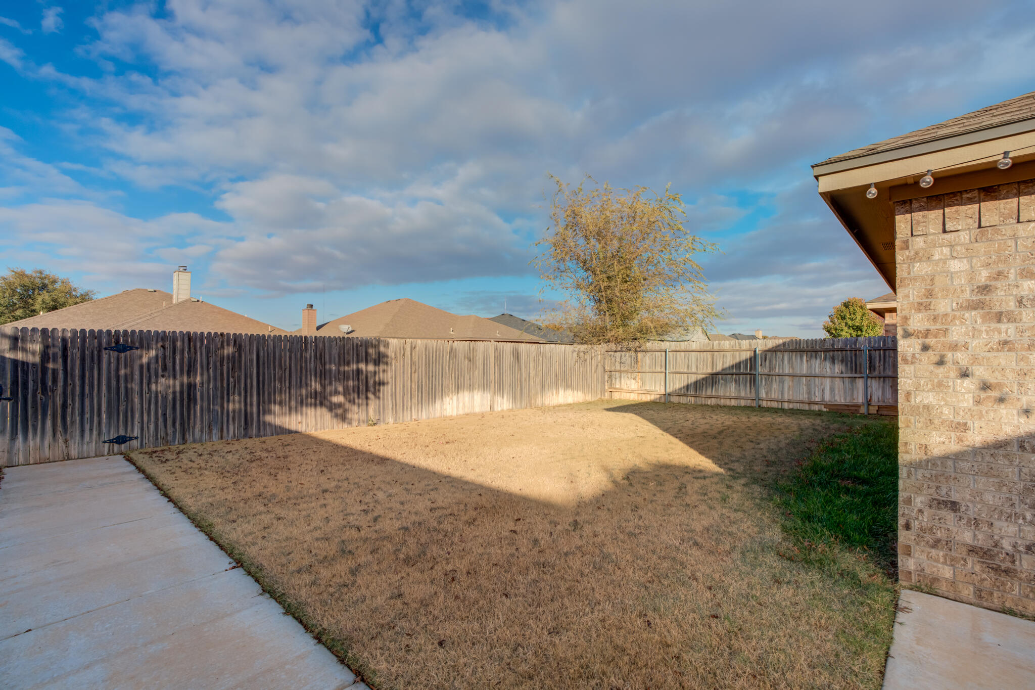 2206 101st Street Lubbock, TX 79423 - Photo 37 of 37 a view of a terrace