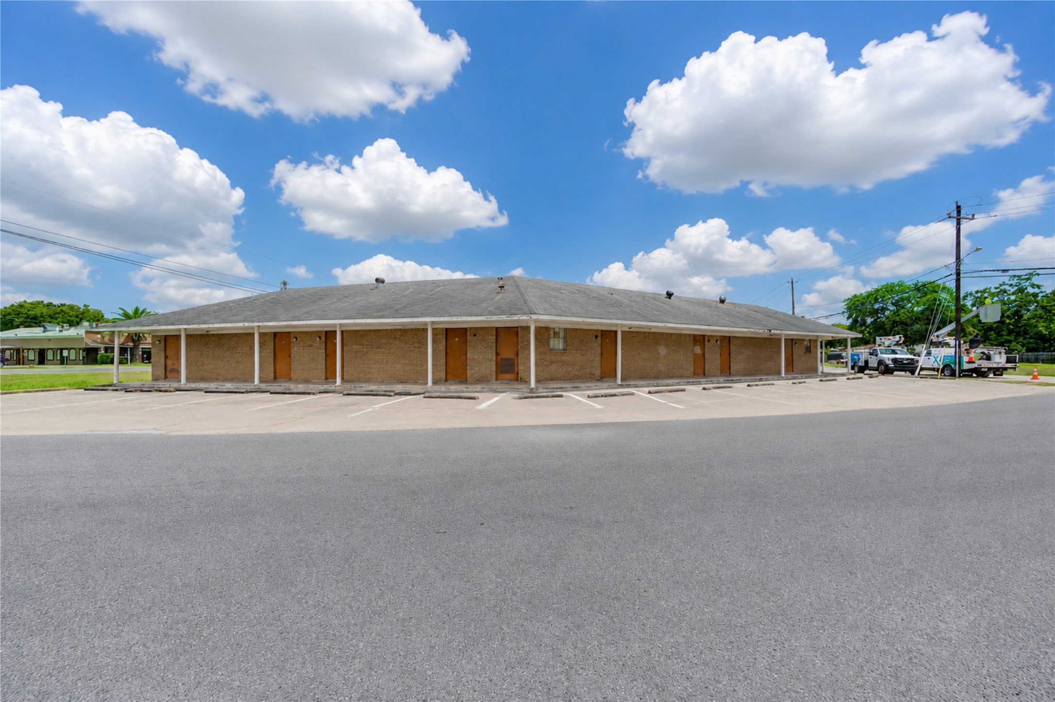 4602 Avenue H Rosenberg, TX 77471 - Photo 40 of 42 a front view of a house with a yard and garage