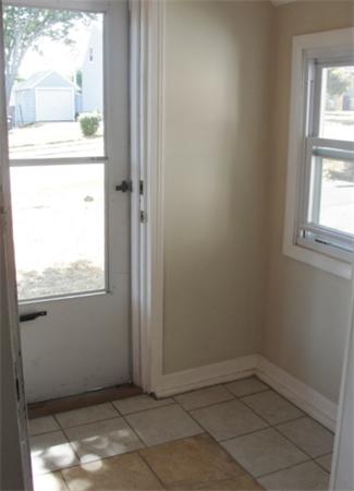 118 Fuller Road Weymouth, MA 02191 - Photo 3 of 25