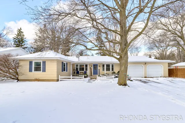 $349,900 | 1583 Jerome Street, Holland, MI 49423