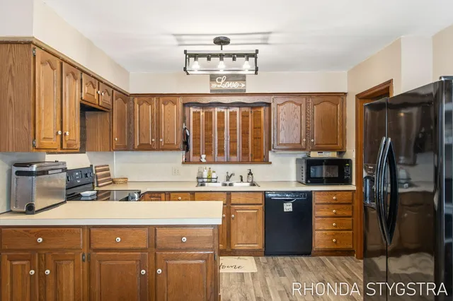 $349,900 | 1583 Jerome Street, Holland, MI 49423