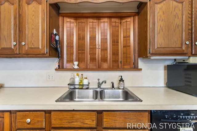 $349,900 | 1583 Jerome Street, Holland, MI 49423