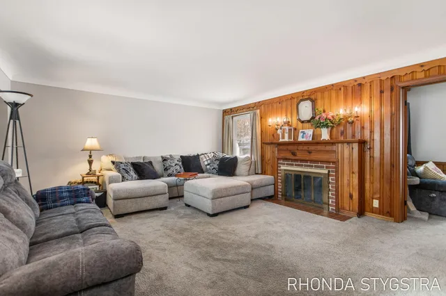 $349,900 | 1583 Jerome Street, Holland, MI 49423