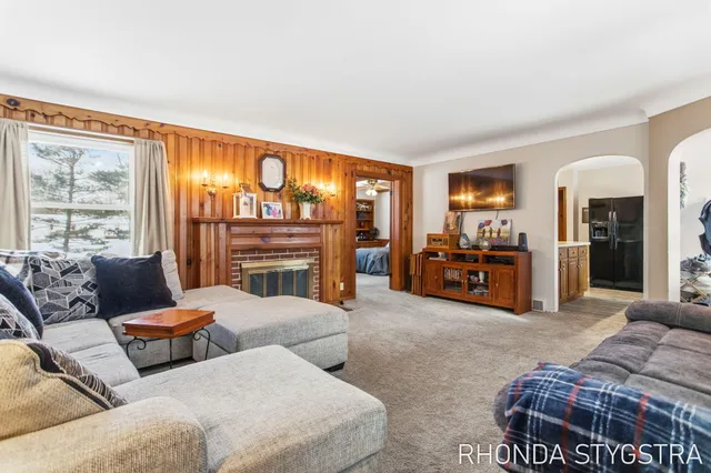 $349,900 | 1583 Jerome Street, Holland, MI 49423