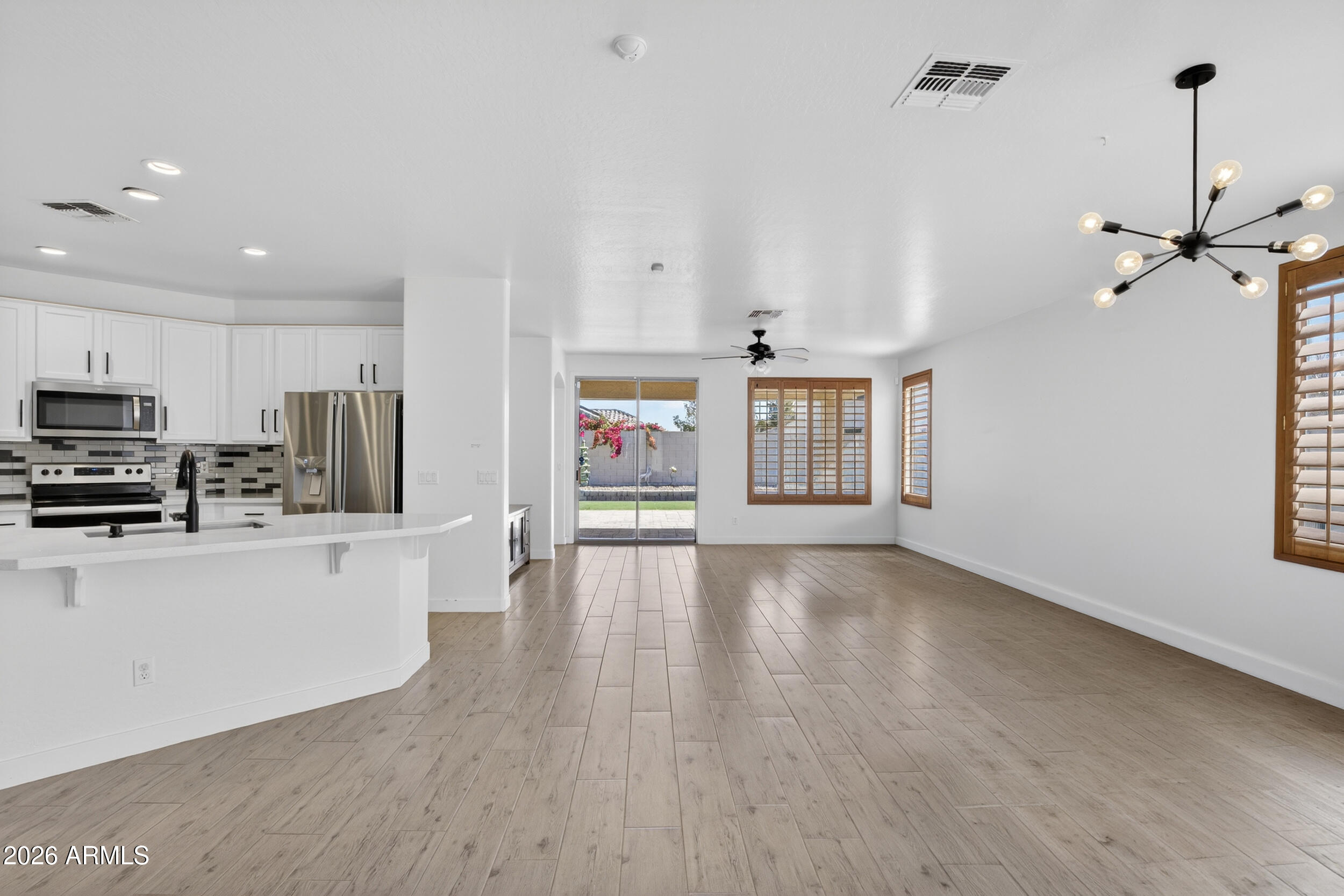 2969 South Martingale Road Gilbert, AZ 85295 - Photo 13 of 40 Living room/ Dining room