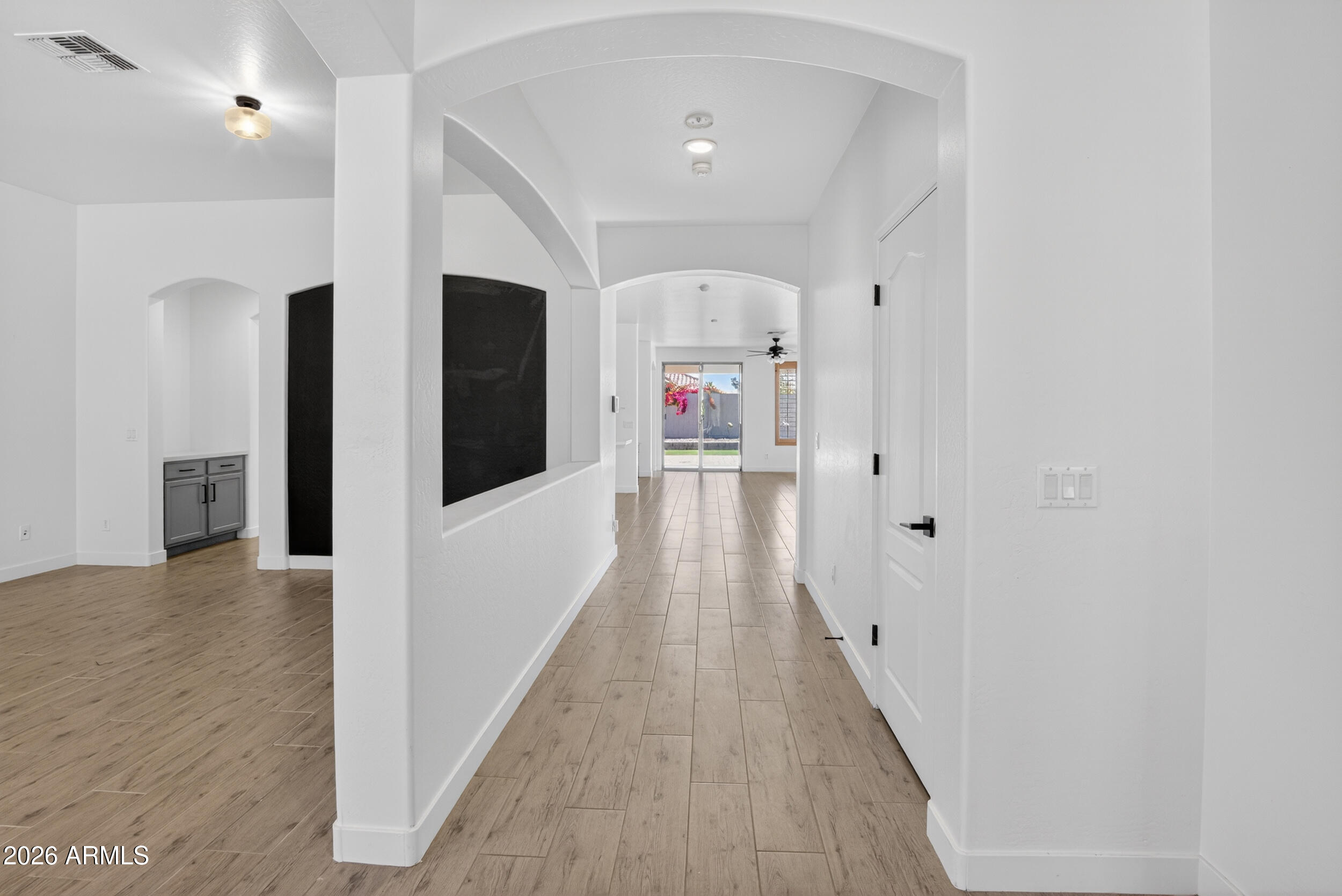 2969 South Martingale Road Gilbert, AZ 85295 - Photo 6 of 40 Foyer