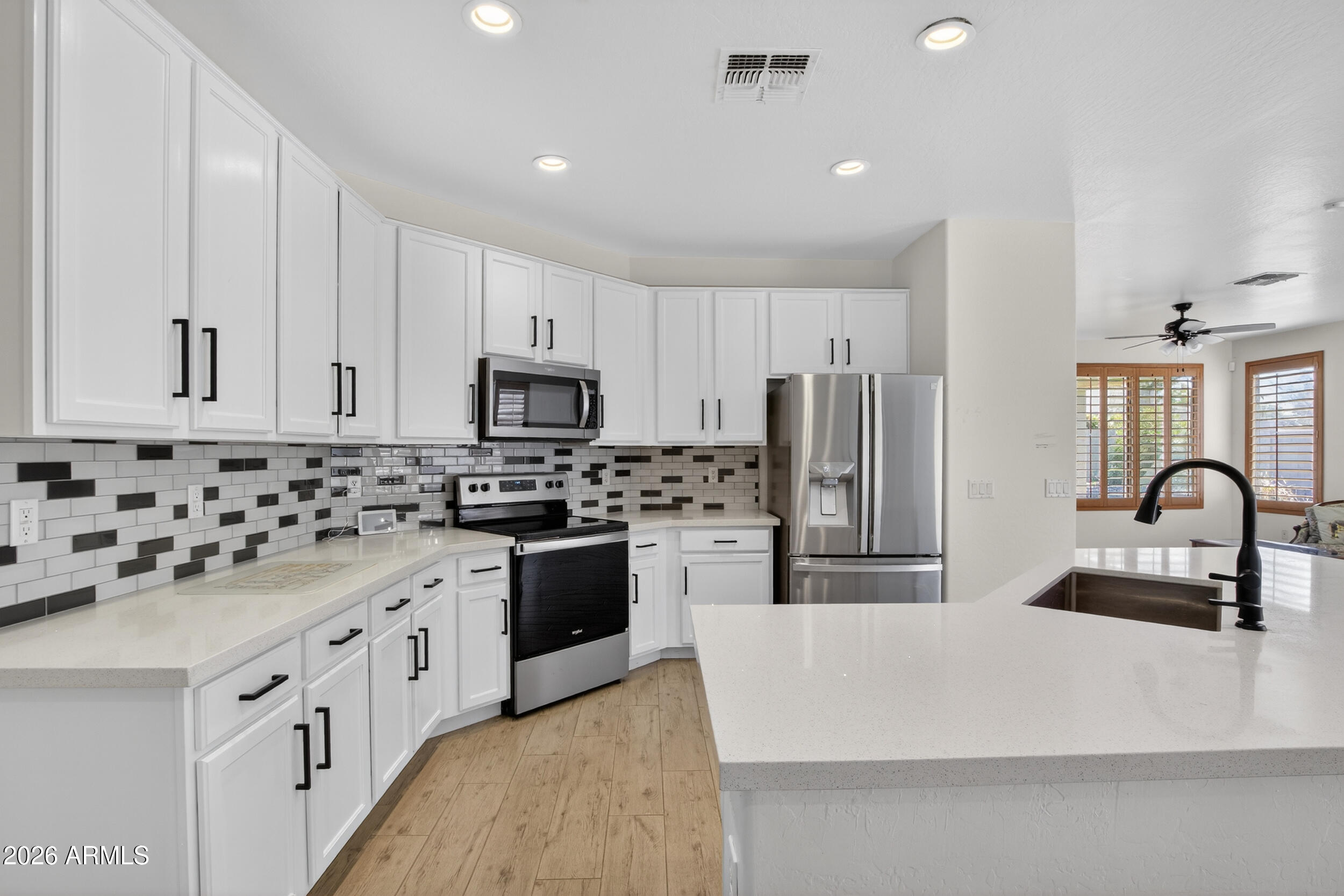 2969 South Martingale Road Gilbert, AZ 85295 - Photo 10 of 40 Kitchen