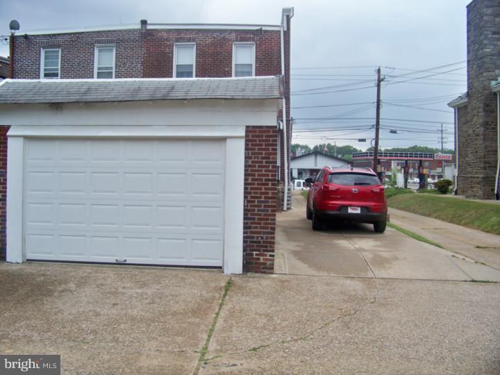 2215 Rhawn Street Philadelphia, PA 19152 - Photo 3 of 24 Exterior Back