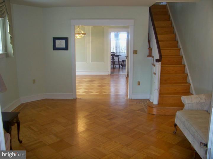2215 Rhawn Street Philadelphia, PA 19152 - Photo 5 of 24 Living Room