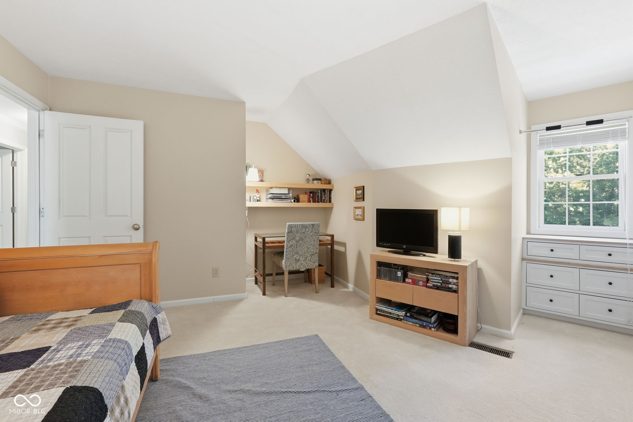 10904 Spring Mill Lane Carmel, IN 46032 - Photo 25 of 41