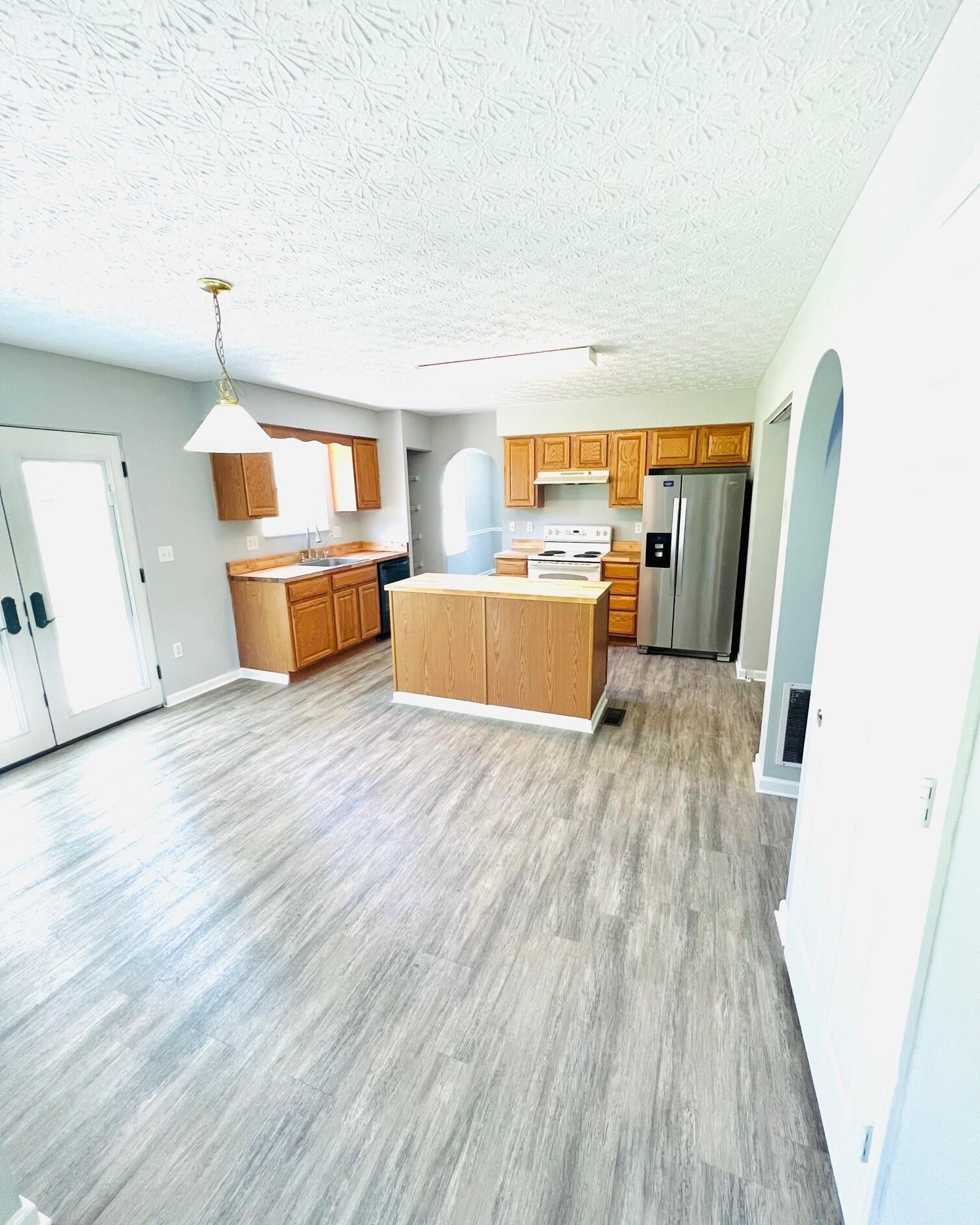 110 Spring Flower Way Etna, OH 43062 - Photo 5 of 14 sp eat in 1