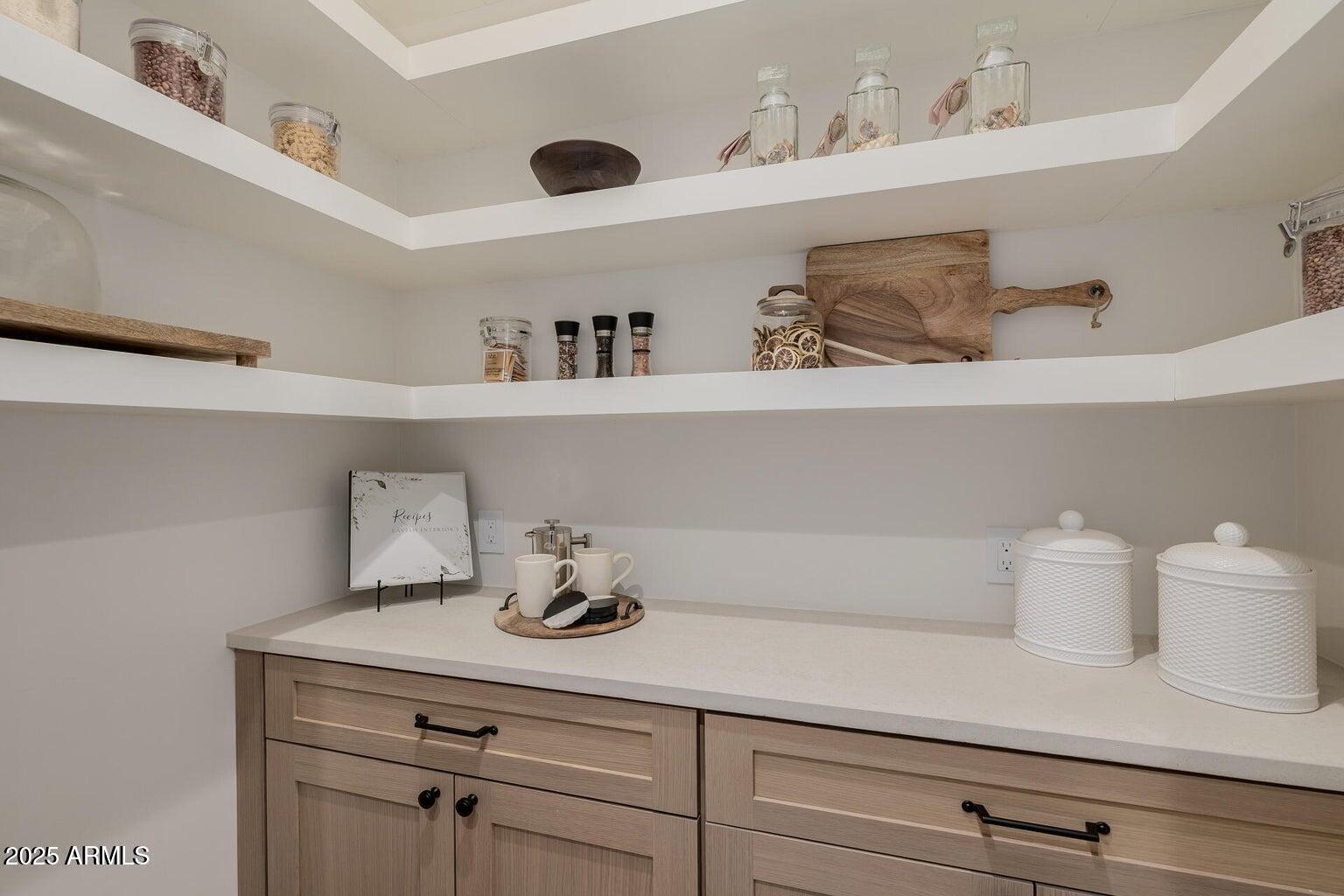 3301 East Elm Street Phoenix, AZ 85018 - Photo 11 of 36 a kitchen with a cabinets