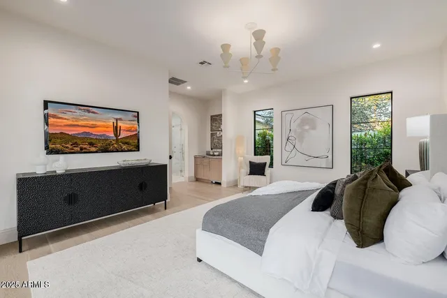 $11,145 | 3301 East Elm Street, Phoenix, AZ 85018