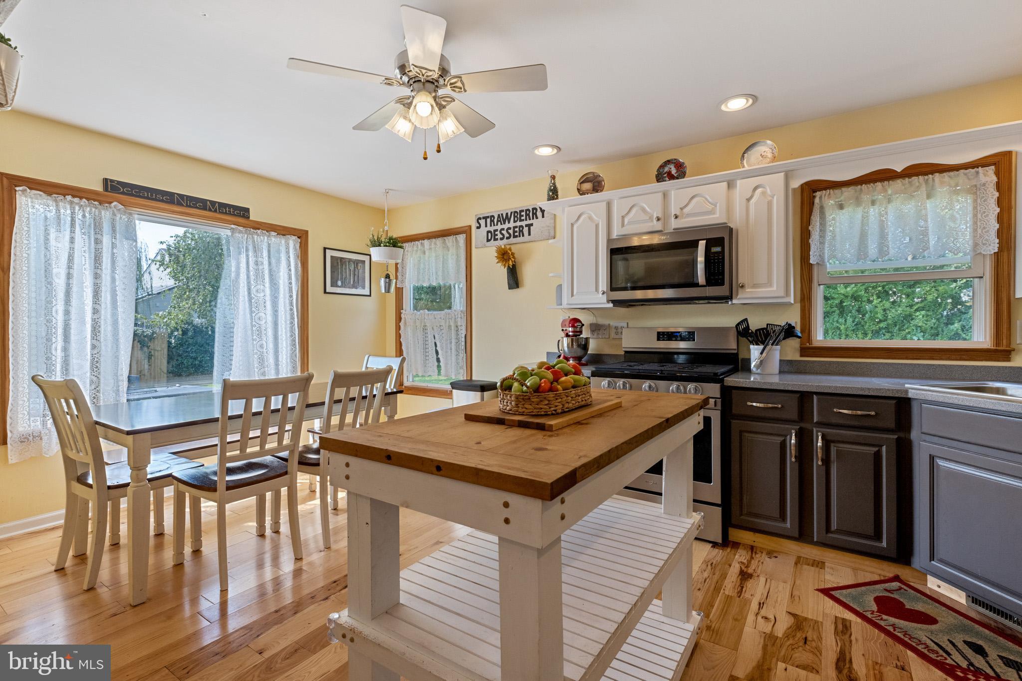 20 Hawthorne Road Sicklerville, NJ 08081 - Photo 11 of 28 Gallery Image 11