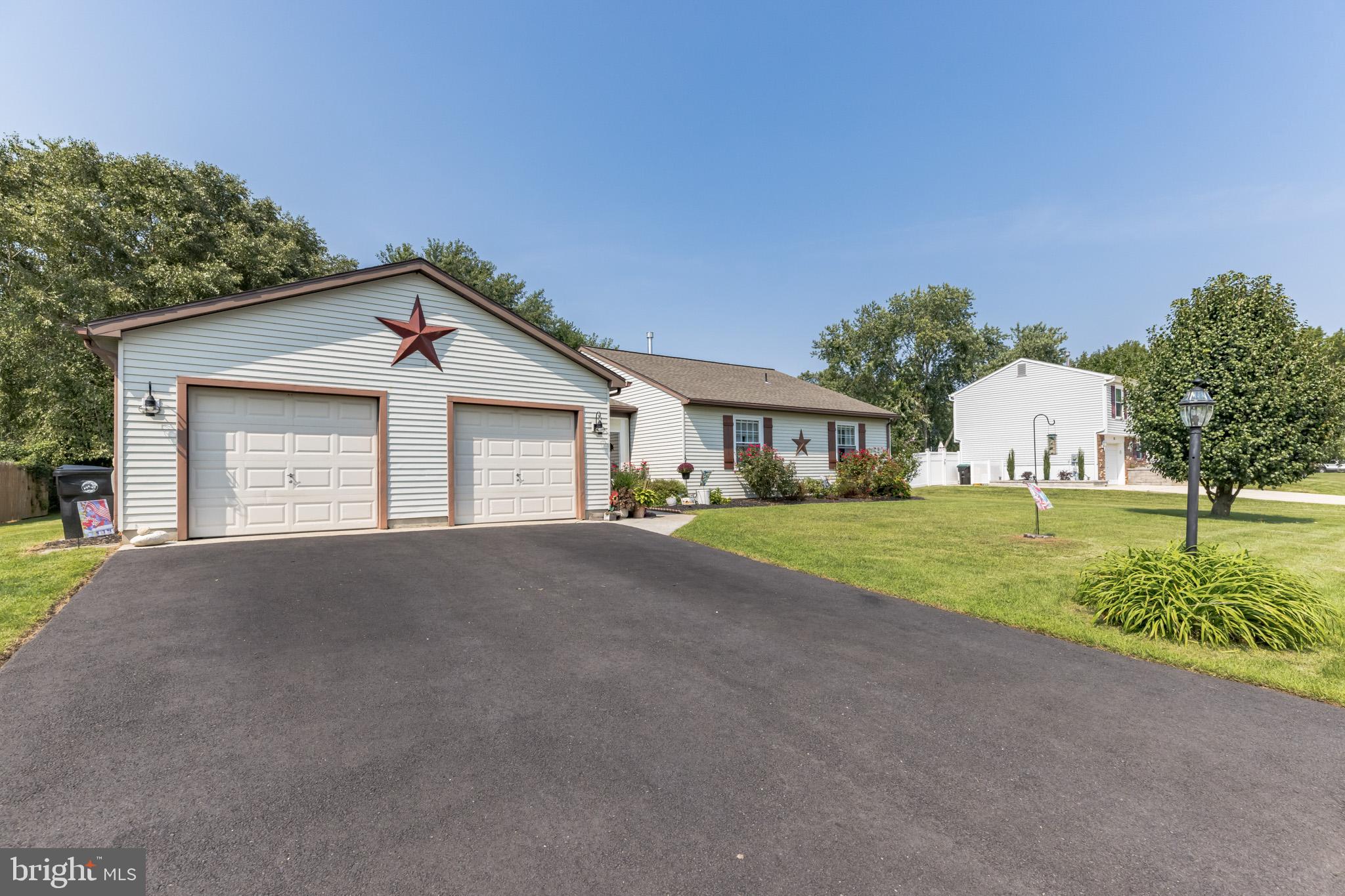 20 Hawthorne Road Sicklerville, NJ 08081 - Photo 3 of 28 Gallery Image 3
