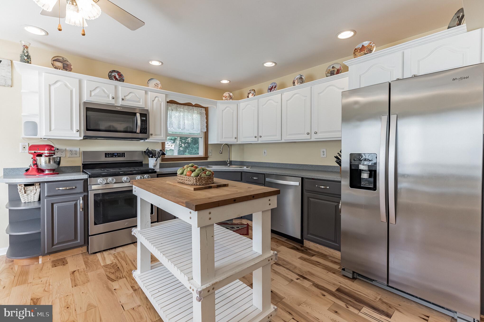 20 Hawthorne Road Sicklerville, NJ 08081 - Photo 10 of 28 Gallery Image 10