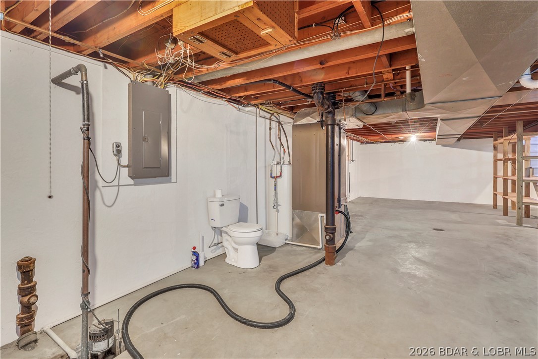 107 Lynn Avenue Eldon, MO 65026 - Photo 44 of 55 toliet starting another bath & Laundry chute