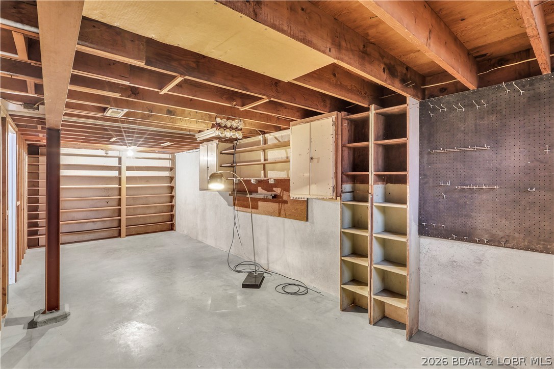 107 Lynn Avenue Eldon, MO 65026 - Photo 49 of 55 Workshop is awaiting your new projects